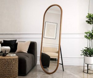 מראה גוף עם רגל עץ טבעי