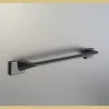 ⁦ידית קלאסית לארונות מטבח בגוון שחור מט⁩ – תמונה ⁦2⁩