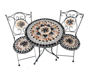 סט שולחן וכסאות פסיפס משולשים