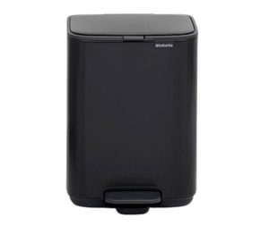 פח פדל לאמבטיה ריבוע 4 ליטר שחור מט  Brabantia